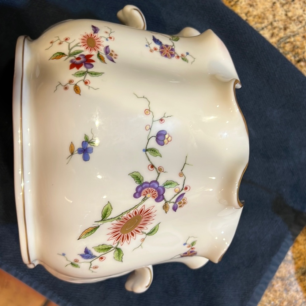 Antique chamber pot by Richard Ginori Italy